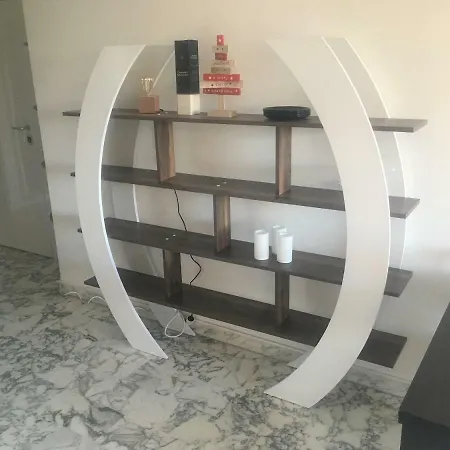 Sur Mer: Spacieux Et Climatisé Apartment